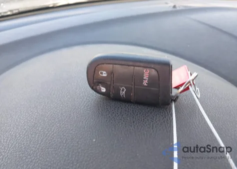 2014 Chrysler 300 из США, поврежденный, VIN 2C3CCAAG6EH200037